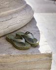 Slippers met lichte plateauzool CHEERFUL13 - 410 Army | Army | Flip Flop | Ilse Jacobsen